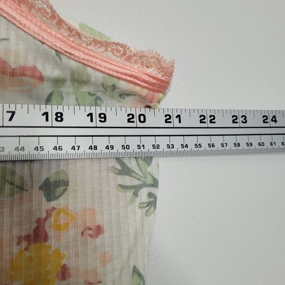 Feminine romantic floral vintage feel ribbed plus size lace trim tank top 2x NWT - Picture 5 of 6